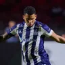 O jogador venezuelano do Talleres, Miguel Navarro (Foto: Divulgação)