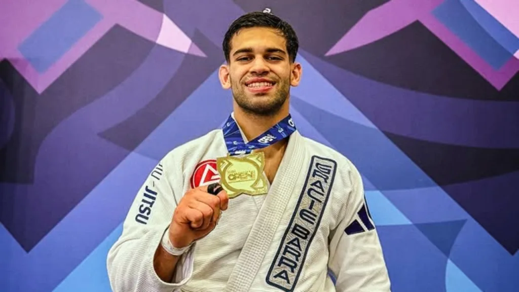 Roraimense Enzo Botinelly é bicampeão do Aberto Internacional de Miami, nos EUA Roraimense Enzo Botinelly é bicampeão do Aberto Internacional de Miami, nos EUA