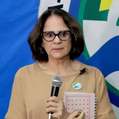 Damares Alves