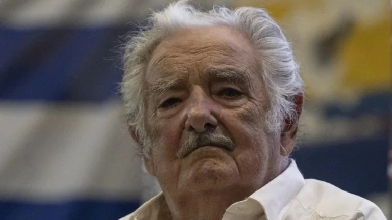 Pepe Mujica: o farol da humildade e da coerência na política latino-americana