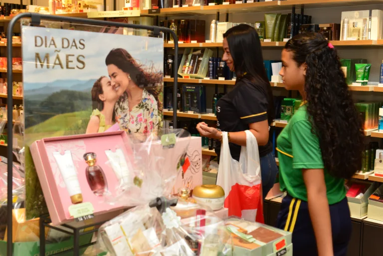 Procura por presentes movimenta comércio de Boa Vista no Dia das Mães