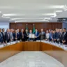 Presidente Lula durante assinatura da Medida Provisória da Reforma do Setor Elétrico, que propõe a reestruturação do setor elétrico com foco na promoção da justiça tarifária - Foto: Ricardo Stuckert / PR