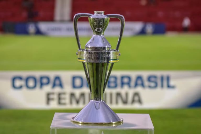 Copa do Brasil retornar ao calendário do futebol feminino em 2025. (Foto: Reprodução/Arthit Marega)