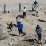 8.400 pessoas foram detidas em abril ao tentar cruzar a fronteira com o México sem autorização legal (Foto Getty Images)