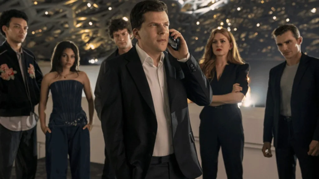 No trailer, vemos um novo trio de ilusionistas tentando ganhar espaço entre o público (Foto: Divulgação) No trailer, vemos um novo trio de ilusionistas tentando ganhar espaço entre o público (Foto: Divulgação)