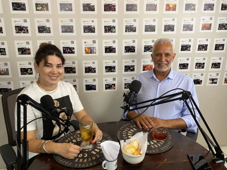 Entrevista foi conduzida pela jornalista Marleide Cavalcante. (Foto: Divulgação)