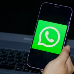 A medida faz parte de uma série de atualizações que o WhatsApp vem promovendo recentemente para incorporar tecnologias de inteligência artificial (Foto Divulgação)
