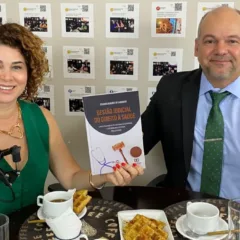 Juiz  Eduardo Álvares comentou sobre seu livro durante a entrevista - Foto: Arquivo Pessoal