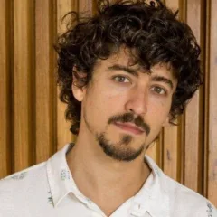 Após brilhar como Ney Matogrosso em “Homem com H”, ator conquista novos públicos na Netflix (Foto Divulgação)