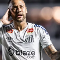 Neymar renova contrato com o Santos
