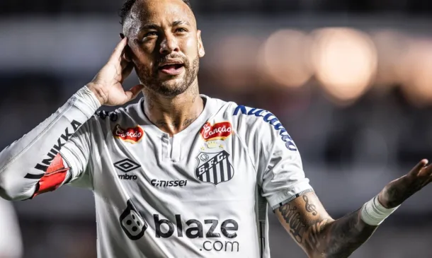 Neymar renova contrato com o Santos