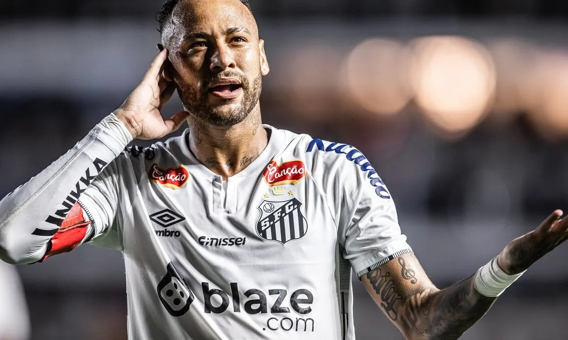 Neymar renova contrato com o Santos