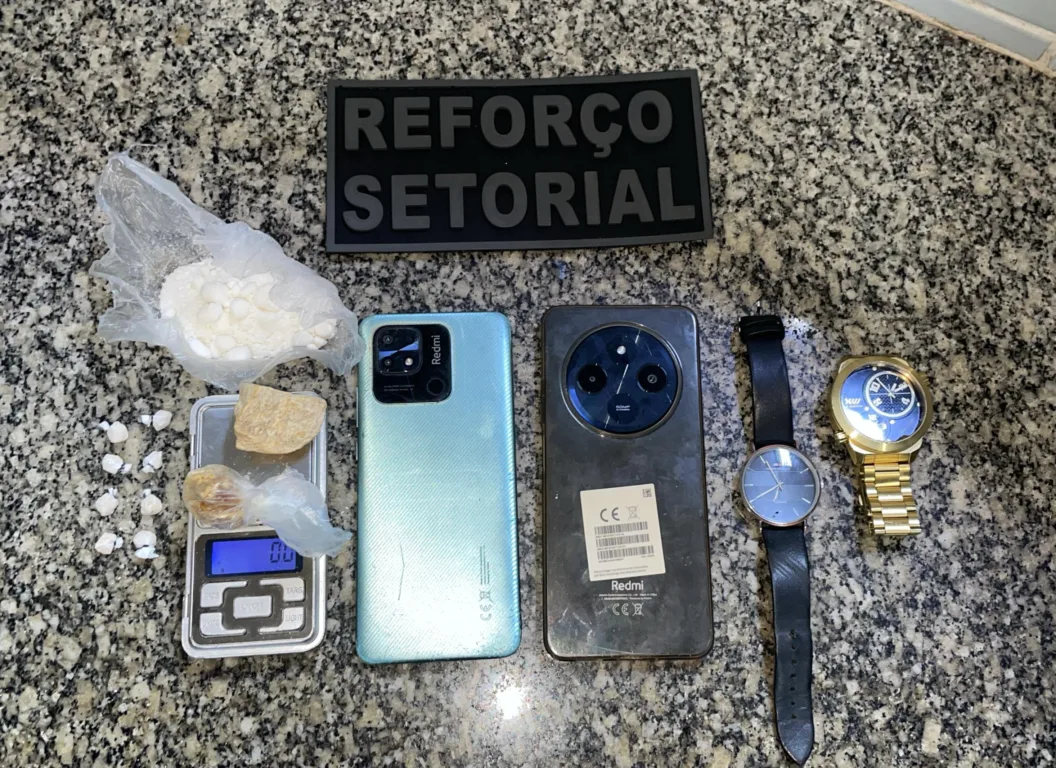 Material apreendido pelo suspeito (Foto: Divulgação) 