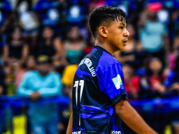 Antonny Henry, de 14 anos, faleceu após complicações decorrentes de uma lesão sofrida em quadra. (Foto: Instagram/@bs_oficialrr) Antonny Henry, de 14 anos, faleceu após complicações decorrentes de uma lesão sofrida em quadra. (Foto: Instagram/@bs_oficialrr)