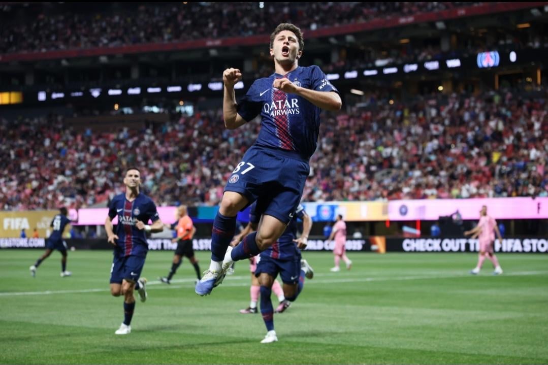 João Neves foi responsável por dois gols do PSG contra o Inter Miami. Foto: Alex Grimm/Getty Images)
