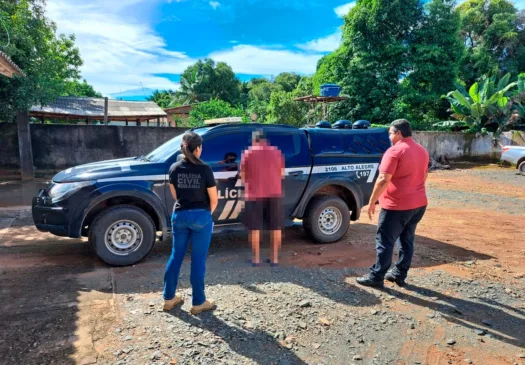 Prisão foi efetuada por agentes da Delegacia de Alto Alegre (Foto: ASCOM/PCRR) 