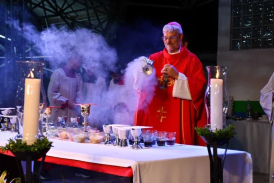 . Com o tema "Recebereis o poder do Espírito Santo", a programação inclui confissões, missa solene e um gesto concreto de caridade (Foto: Lucas Rossetti)
