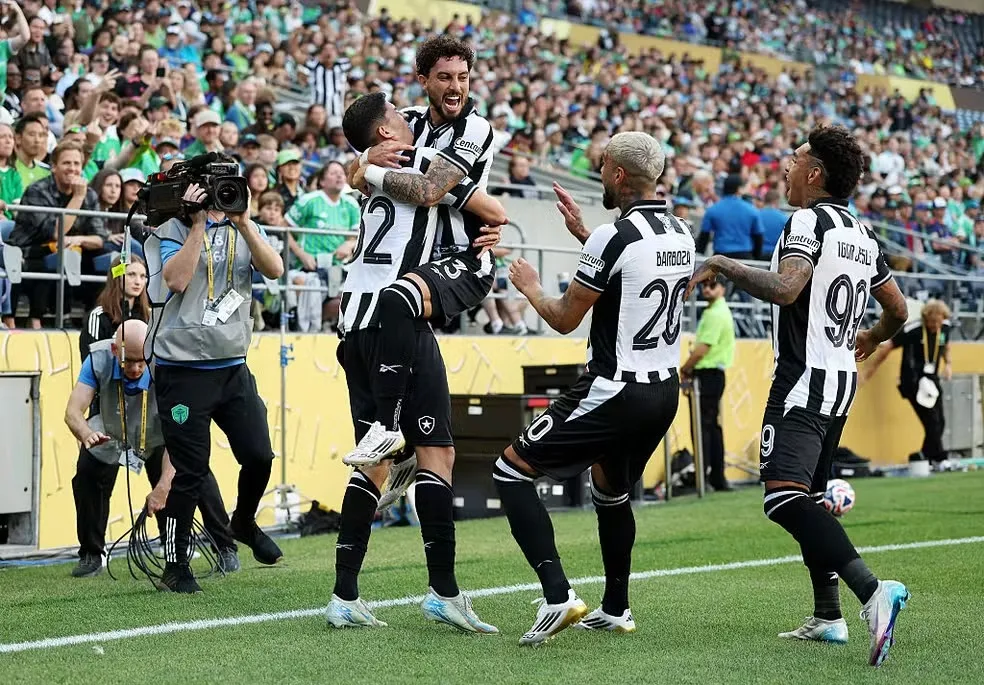 Botafogo vence Seattle Sounders