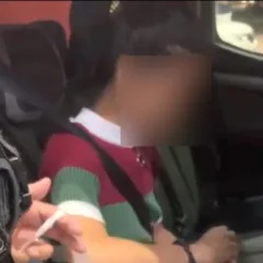 No trajeto à delegacia, os policiais prestaram apoio à mulher com água e alimentos (Foto: Divulgação) 