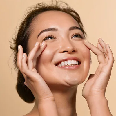 O termo “real skin makeup” (maquiagem de pele real) já soma milhões de visualizações em vídeos curtos e tutoriais (Foto: Divulgação)