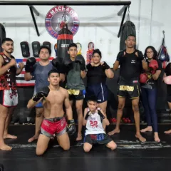 Alunos de Muay Thai da academia do Machado. (Foto: Aryel Rener)