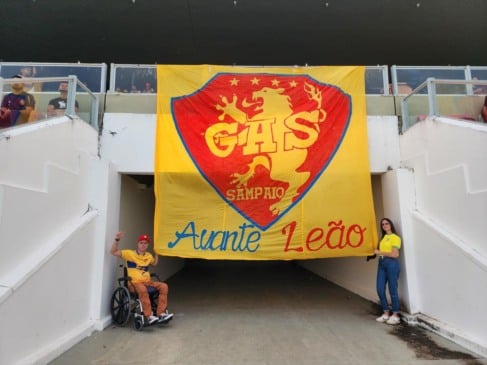 “Futebol é para todos”: casal roda o Brasil avaliando acessibilidade nos estádios