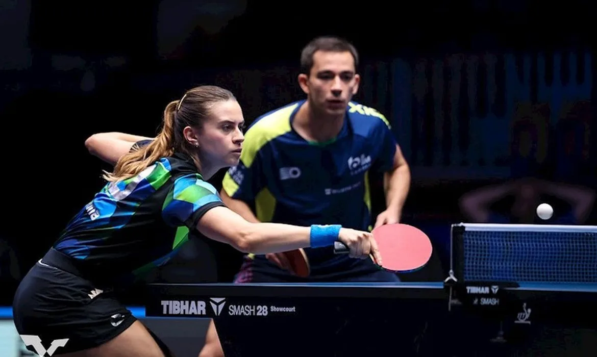 Bruna Takashi e Hugo Calderano são namorados desde 2024. (Foto: WWT)