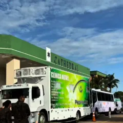 A ação ofertou serviços médicos gratuitos para a população e geral. (Foto: Divulgação)