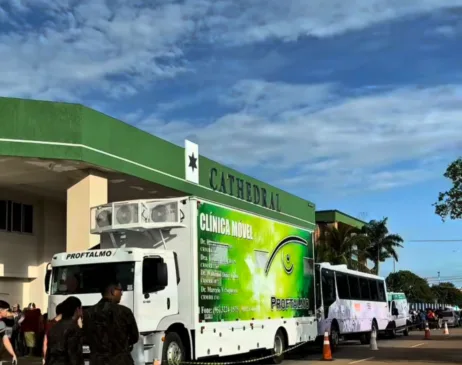 A ação ofertou serviços médicos gratuitos para a população e geral. (Foto: Divulgação)