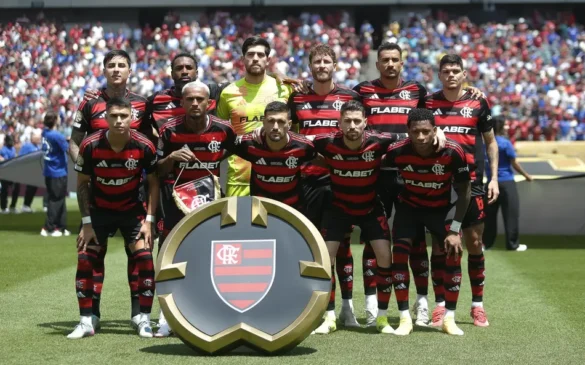 Elenco do Flamengo reunido antes do jogo contra o Chelsea. (Foto: Gilvan de Souza/Flamengo)