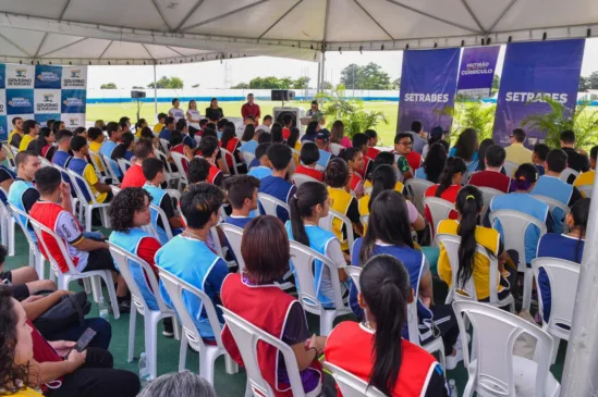 O objetivo principal é facilitar a inserção de jovens no mercado de trabalho, promovendo uma conexão direta entre eles e as empresas (Foto: Divulgação Setrabes)