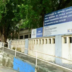 Alunos e funcionários da Escola São José estão sem banheiro há uma semana