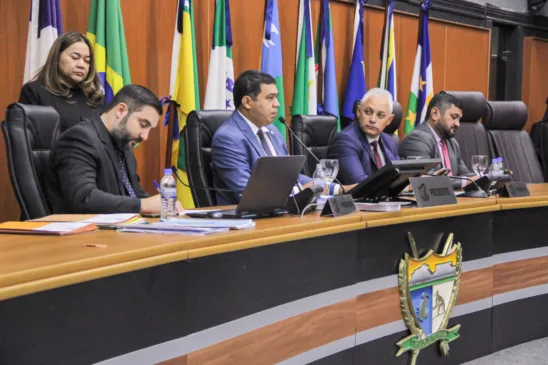 A mesa diretora da Assembleia Legislativa de Roraima, presidida por Soldado Sampaio