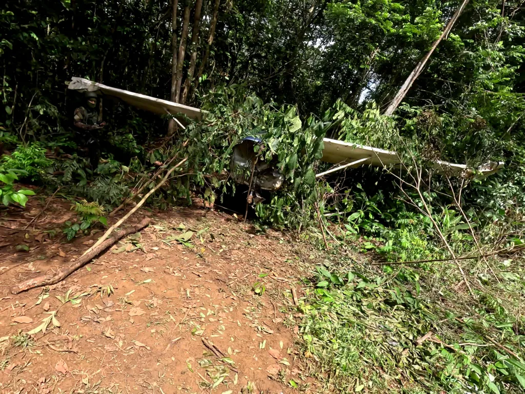 O monomotor, em condições de voo, foi localizado na região de Noronha, no Alto Uraricoera. Foto: Comando Conjunto Catrimani II