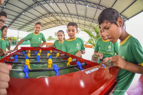 A iniciativa integra as metas e estratégias de aquisição de materiais pedagógicos essenciais ao processo de ensino-aprendizagem.  Crédito: PMBV