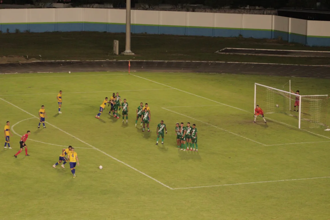 Leão Dourado pressiona até o fim, mas empata sem gols com a Tuna Luso-PA. (Foto: Lucas Castro/FolhaBV)