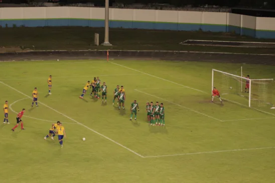 Leão Dourado pressiona até o fim, mas empata sem gols com a Tuna Luso-PA. (Foto: Lucas Castro/FolhaBV)