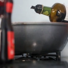 O o azeite é sim um aliado da saúde, mas como todo ingrediente calórico, deve ser usado com consciência (Foto Raisa Carvalho/FolhaBV)