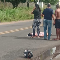 Acidente ocorreu na tarde dessa sexta-feira, 4, no bairro Cruviana (Foto: Divulgação) 