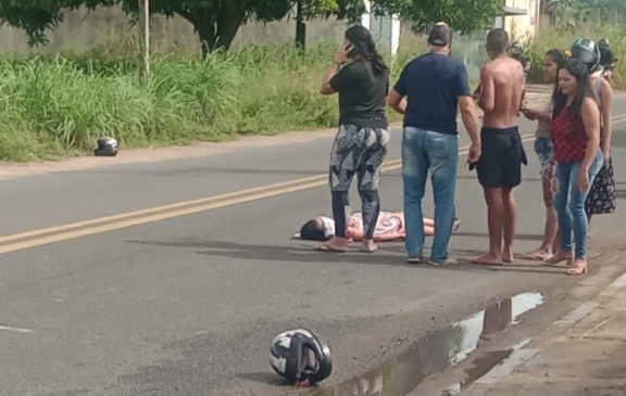Acidente ocorreu na tarde dessa sexta-feira, 4, no bairro Cruviana (Foto: Divulgação) 