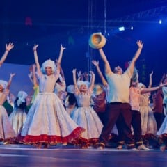 Grupos Folclóricos encantam pela vibração e beleza do espetáculo