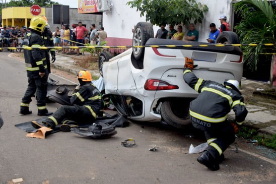 Veículo conduzido pelo jovem (Foto: Nilzete Franco/FolhaBV) 