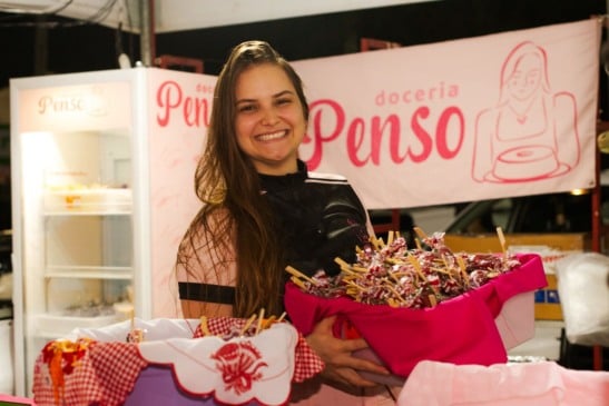 De "morango do amor" a poke roraimense: sabores que encantam no maior arraial do Norte