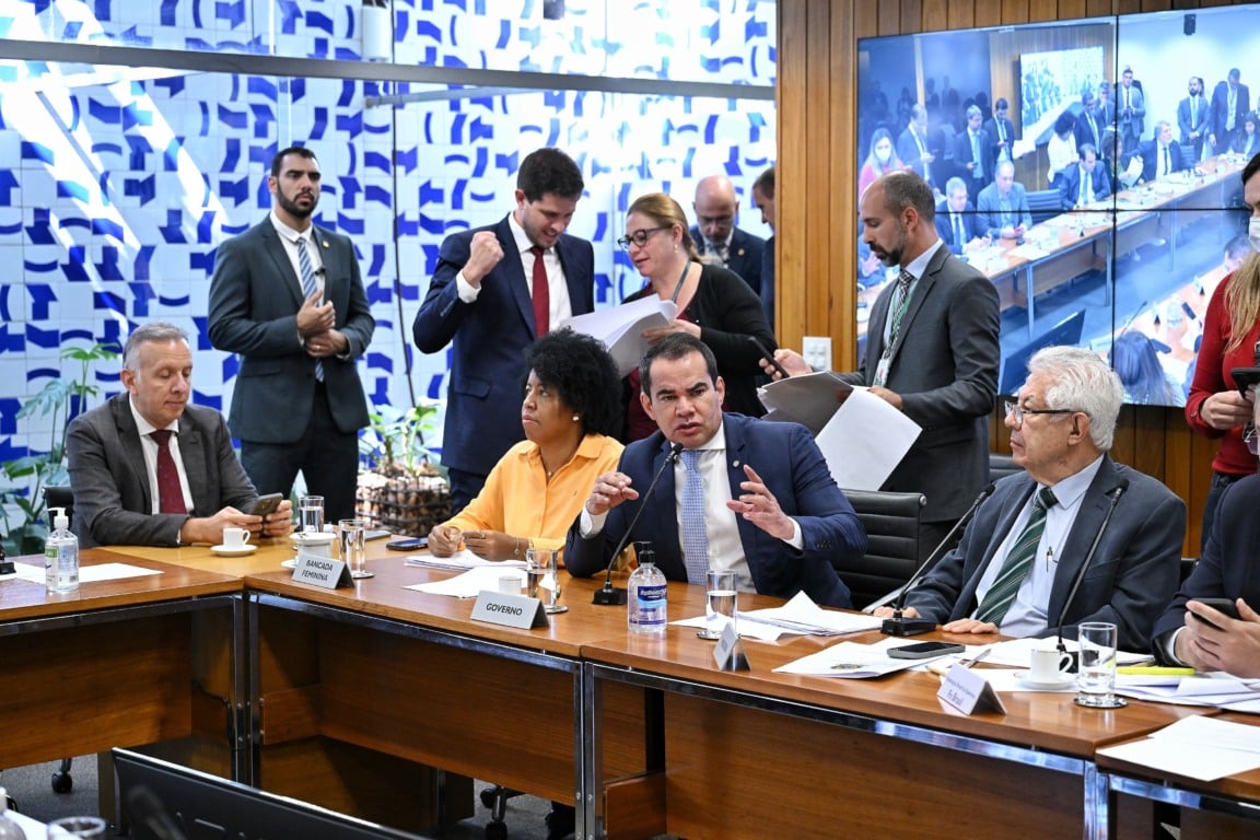 Deputado Federal Defensor Stélio Dener cobra urgência para votação do projeto que cria o Fundo da Defensoria Pública da União
