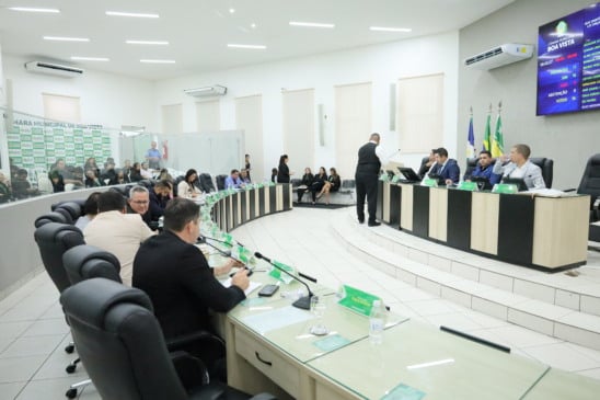 O plenário da Câmara Municipal de Boa Vista durante sessão extraordinária da votação da LDO 2026