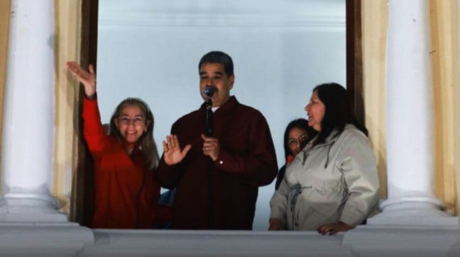 O ditador Nicolás Maduro celebra vitória de aliados