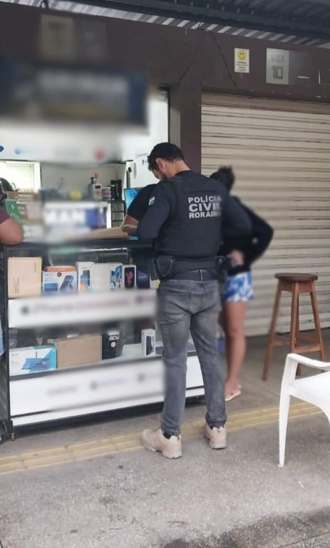 Operação da PCRR contra esquema de venda de celulares roubados no Centro