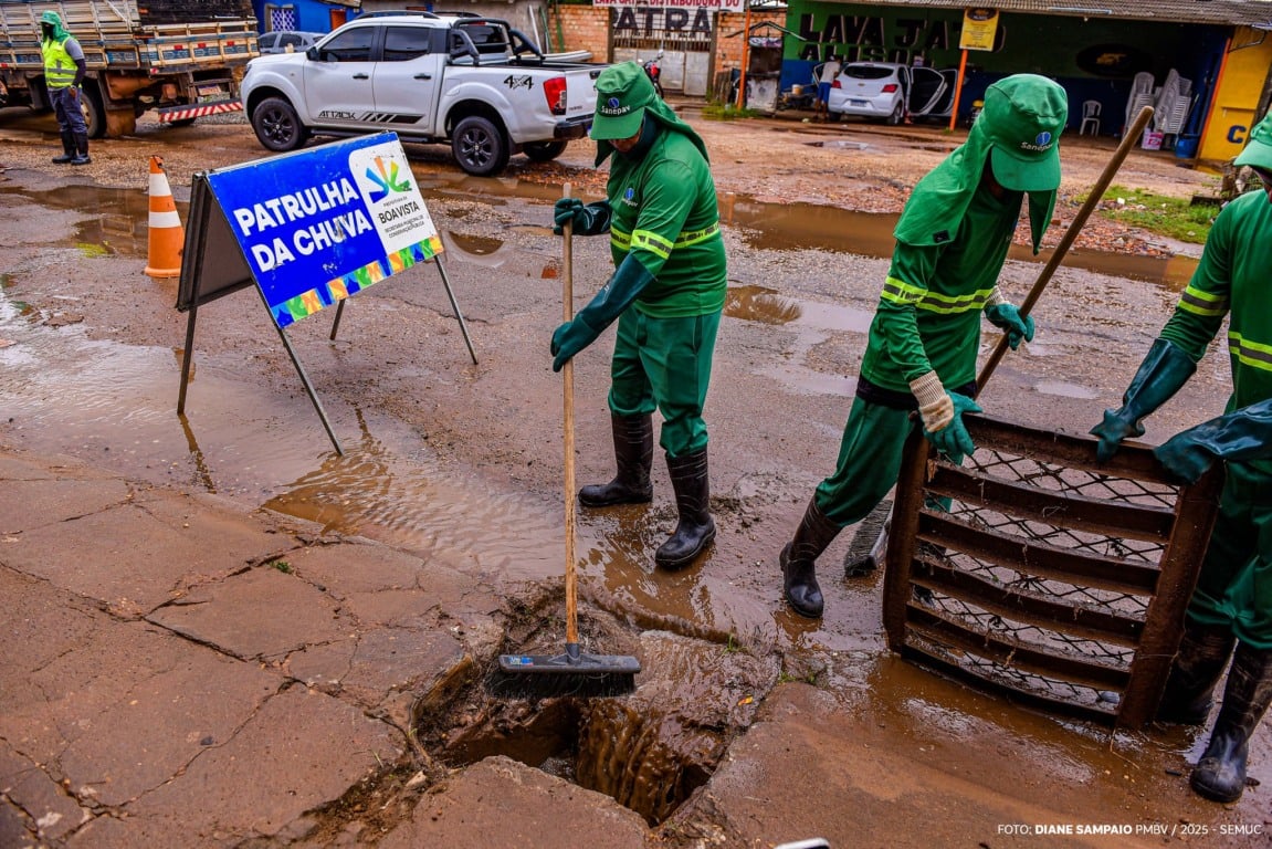 Só nessa segunda-feira, 21, foram retiradas cerca de 400 toneladas de resíduos de ruas e do sistema de drenagem - Foto: Arquivo Semuc