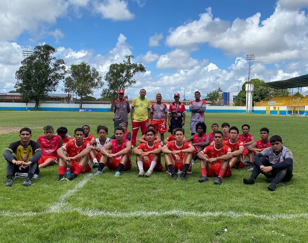 Elenco do Náutico que disputará o Campeonato Roraimense Sub-20. (Foto: Reprodução/Instagram/@nauticorr)