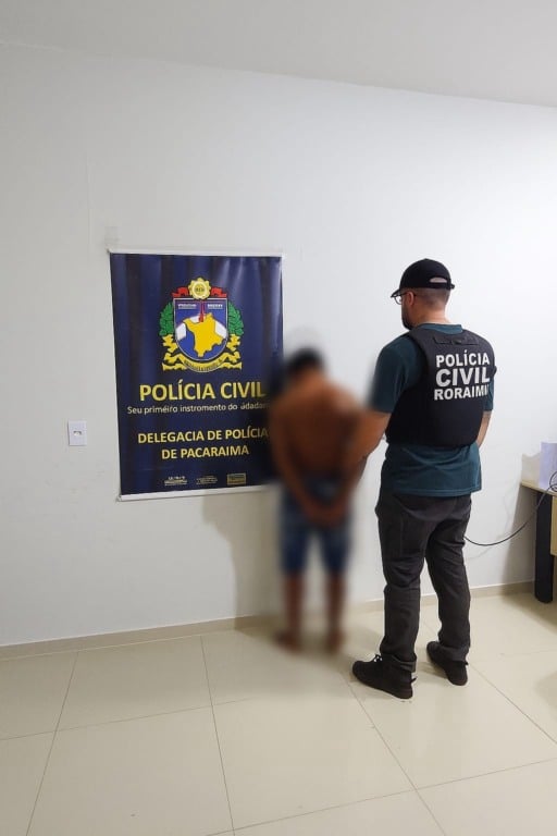 Jovem esfaqueia tuxaua